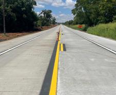 Restauração da PR-151 entre Ponta Grossa e Palmeira tem os primeiros quilômetros prontos