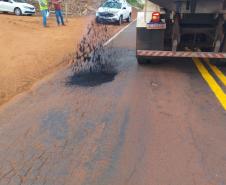 DER/PR começa a realizar melhorias no pavimento em rodovia entre Altônia e Iporã