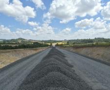 Pavimentação de nova rodovia em Rebouças chega a 36% de execução