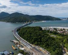 23 dias para a inauguração: mastros da Ponte de Guaratuba não têm mais andaimes
