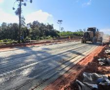 Pavimentação da PR-092 em Doutor Ulysses entra em nova etapa