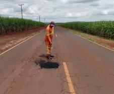Estado realiza melhorias em três rodovias de Bandeirantes e Itambaracá