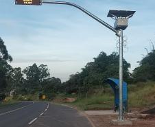 DER/PR testa abrigos de parada de ônibus que combinam tecnologia e acessibilidade