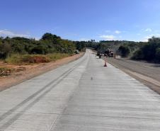 Restauração em concreto da PR-151 entre Ponta Grossa e Palmeira chega a 53% de execução