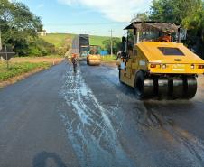 DER/PR reforça pavimento da rodovia PR-566 em Itapejara d’Oeste