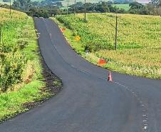 DER/PR reforça pavimento da rodovia PR-566 em Itapejara d’Oeste