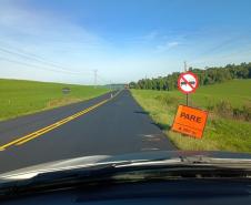 DER/PR reforça pavimento da rodovia PR-566 em Itapejara d’Oeste