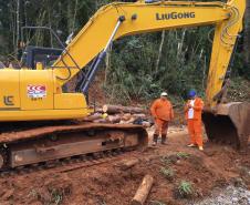 Obra de concreto em rodovias entre Nova Tebas e Pitanga avança em terraplenagem