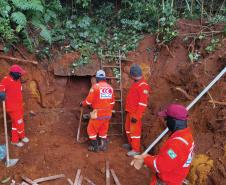 Obra de concreto em rodovias entre Nova Tebas e Pitanga avança em terraplenagem