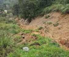 DER/PR contrata obra emergencial para recuperar erosão na Rodovia dos Minérios
