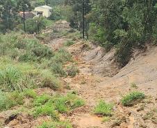 DER/PR contrata obra emergencial para recuperar erosão na Rodovia dos Minérios