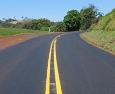 Rodovia entre Itapejara do Oeste e Bom Sucesso do Sul recebe conservação do pavimento