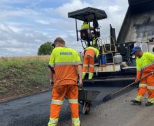 Serviços de conservação na PRC-272 em Santana do Itararé