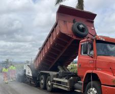 Serviços de conservação na PRC-272 em Santana do Itararé