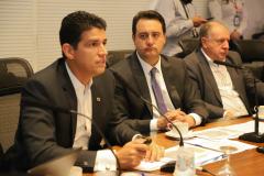 Governador Carlos Massa Ratinho Junior durante reunião técnica com o ministro da Infraestrutura, Marcelo Sampaio, no Palácio Iguaçu -  Foto: Ari Dias/AEN