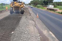 Novas terceiras faixas na PR-323, na região Noroeste, estão quase concluídas Foto: DER