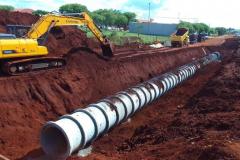 Drenagem e terraplenagem marcam avanço das obras do Viaduto da PUC em Londrina Foto: DER-PR