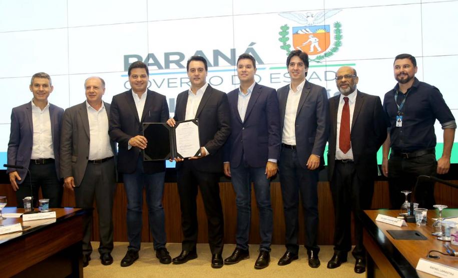 Governo do Paraná realiza posse dos membros do CG-BIM e GTEC-BIM no Palácio Iguaçu