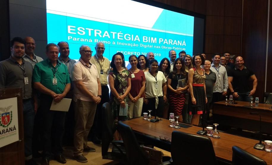 Governo do Paraná realiza posse dos membros do CG-BIM e GTEC-BIM no Palácio Iguaçu