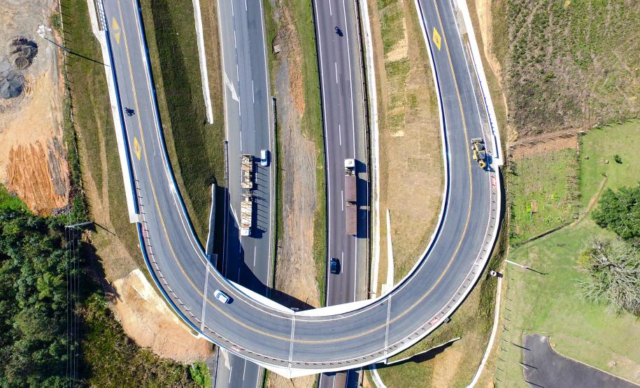 Nova interseção do Jardim Guarany, no km 104 da BR-277, em Campo Largo Foto: Rodrigo Félix Leal / InfraPR