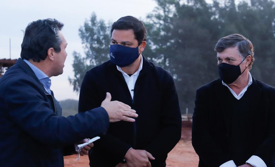 O secretário de Infraestrutura e Logística, Sandro Alex, inspeciona as obras do Trevo Gauchão e duplicação da PR-323, em Umuarama - Umuarama, 19/07/2021 - Foto: Rodrigo Félix Leal/Infraestrutura