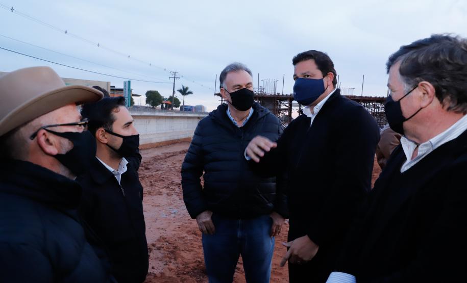 O secretário de Infraestrutura e Logística, Sandro Alex, inspeciona as obras do Trevo Gauchão e duplicação da PR-323, em Umuarama - Umuarama, 19/07/2021 - Foto: Rodrigo Félix Leal/Infraestrutura