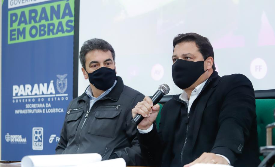 Secretário da Infraestrutura e Logística do Paraná, Sandro Alex, e o diretor-geral do DER/PR, Fernando Furiatti. Foto: Rodrigo Félix Leal / InfraPR