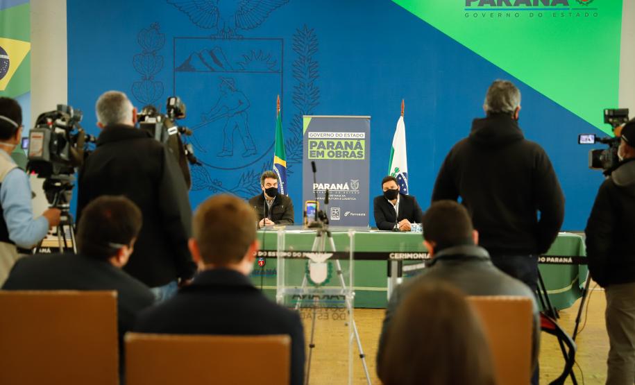 O secretário de Infraestrutura e Logística, Sandro Alex, atende a imprensa nesta quinta-feira (5) para esclarecer a nova modelagem das concessões de rodovias do Paraná. 05/08/2021. Foto: Rodrigo Félix Leal / INFRA