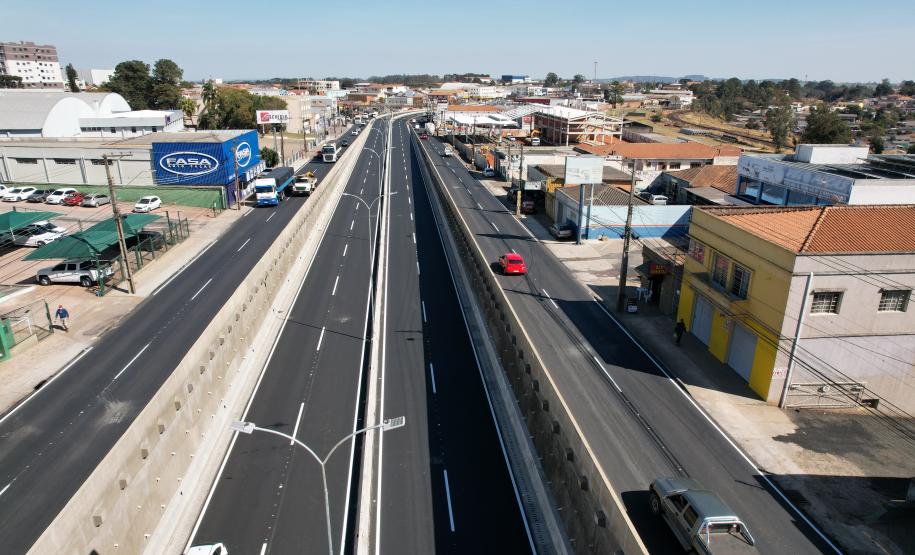 Segundo dados da CCR Rodonorte, a Avenida Souza Naves concentra um fluxo de 35 mil veículos por dia, chegando a 7 milhões de caminhões por ano. Foto: Rodrigo Félix Leal /InfraPR