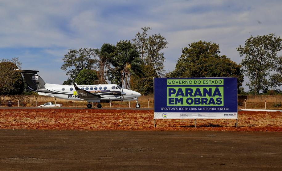 As obras de recapeamento da pista de 1.210 metros de extensão e 23 metros de largura estão 84,37% executadas. Foto: Gilson Abreu/AEN