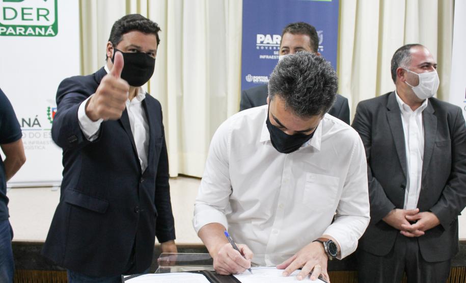 Evento reúne 56 prefeituras para formalizar doção de veículos e equipamentos - Curitiba, 27/10/2021 - Foto: Antoniela Dalcol/Seil