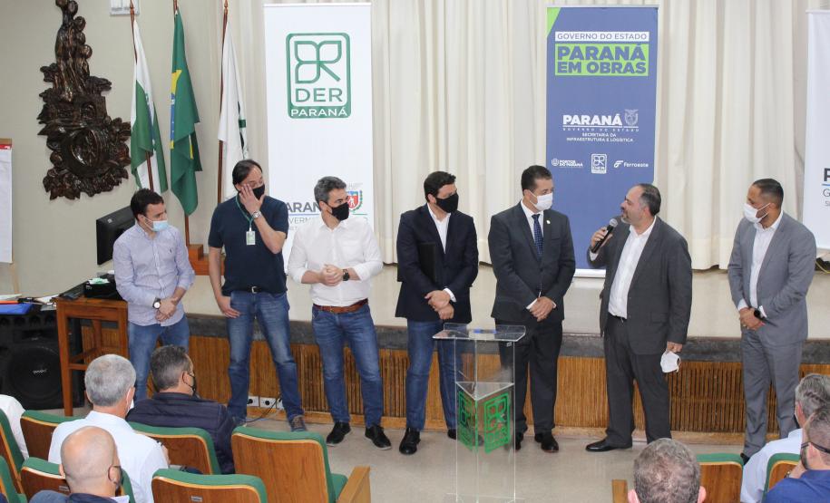 Evento reúne 56 prefeituras para formalizar doção de veículos e equipamentos - Curitiba, 27/10/2021 - Foto: Antoniela Dalcol/Seil