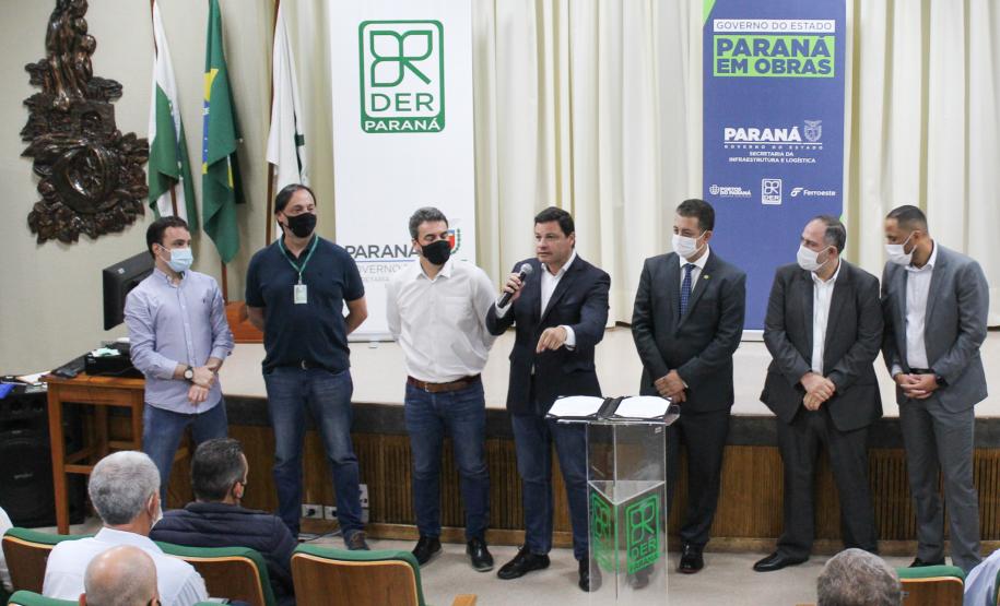 Evento reúne 56 prefeituras para formalizar doção de veículos e equipamentos - Curitiba, 27/10/2021 - Foto: Antoniela Dalcol/Seil