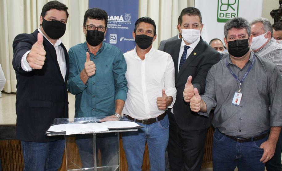 Evento reúne 56 prefeituras para formalizar doção de veículos e equipamentos - Curitiba, 27/10/2021 - Foto: Antoniela Dalcol/Seil