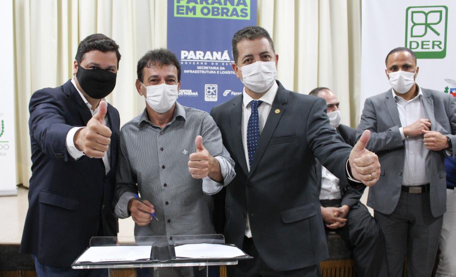 Evento reúne 56 prefeituras para formalizar doção de veículos e equipamentos - Curitiba, 27/10/2021 - Foto: Antoniela Dalcol/Seil