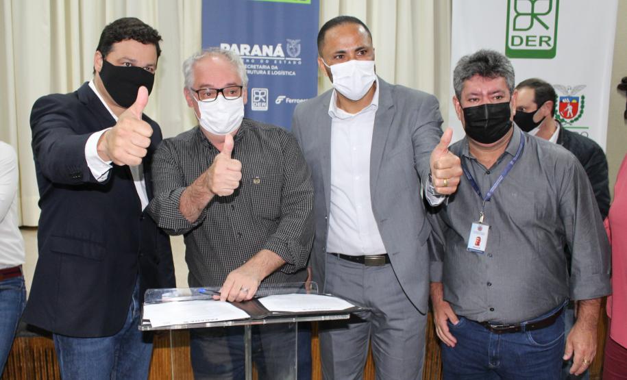 Evento reúne 56 prefeituras para formalizar doção de veículos e equipamentos - Curitiba, 27/10/2021 - Foto: Antoniela Dalcol/Seil