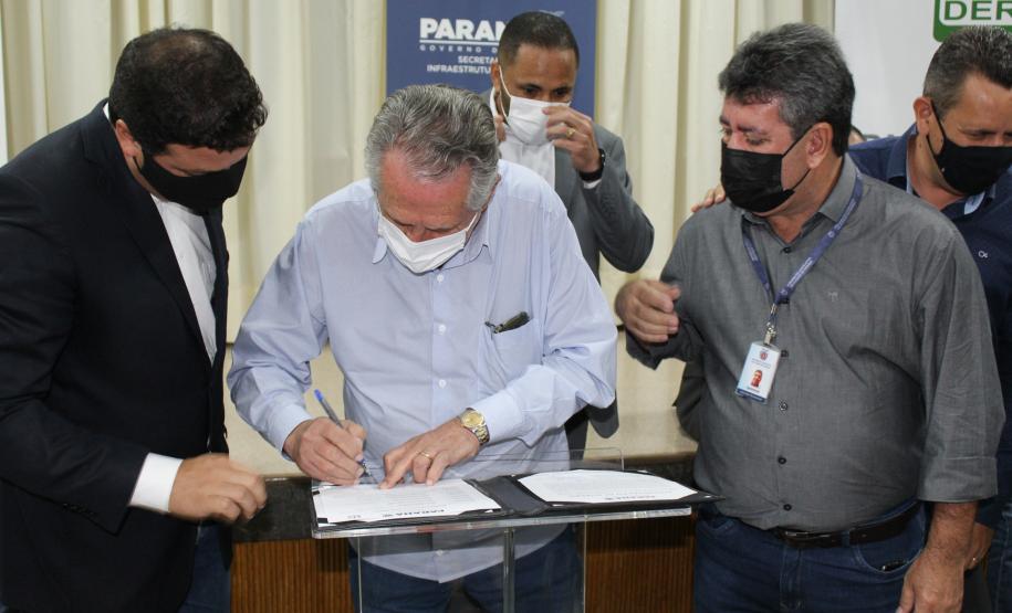 Evento reúne 56 prefeituras para formalizar doção de veículos e equipamentos - Curitiba, 27/10/2021 - Foto: Antoniela Dalcol/Seil