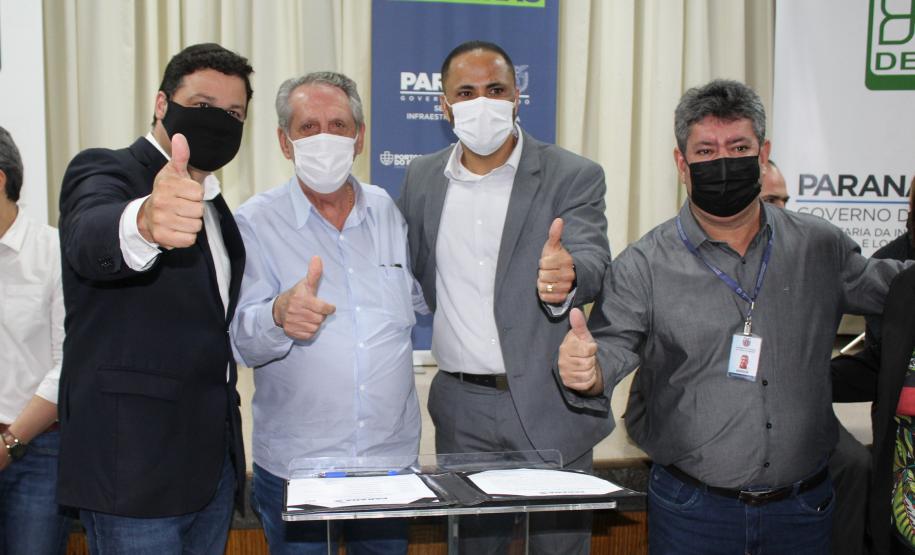 Evento reúne 56 prefeituras para formalizar doção de veículos e equipamentos - Curitiba, 27/10/2021 - Foto: Antoniela Dalcol/Seil