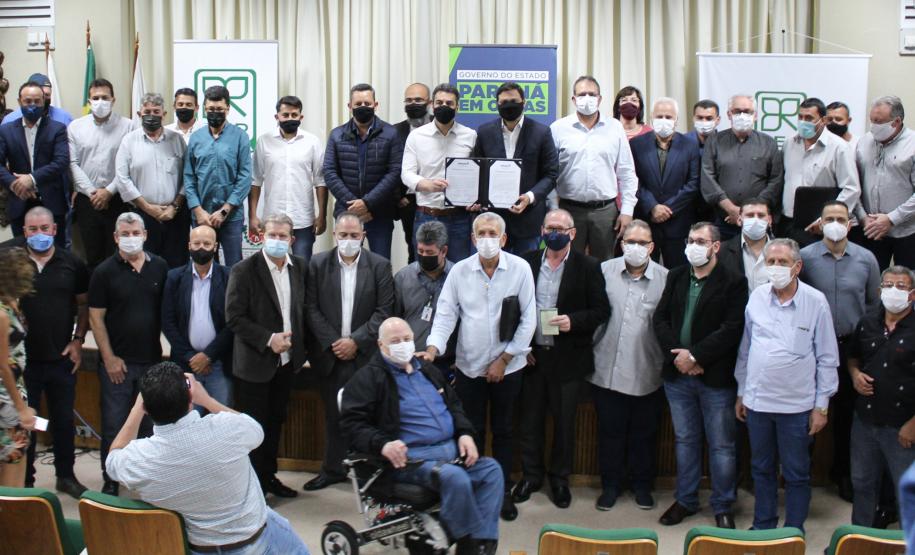 Evento reúne 56 prefeituras para formalizar doção de veículos e equipamentos - Curitiba, 27/10/2021 - Foto: Antoniela Dalcol/Seil