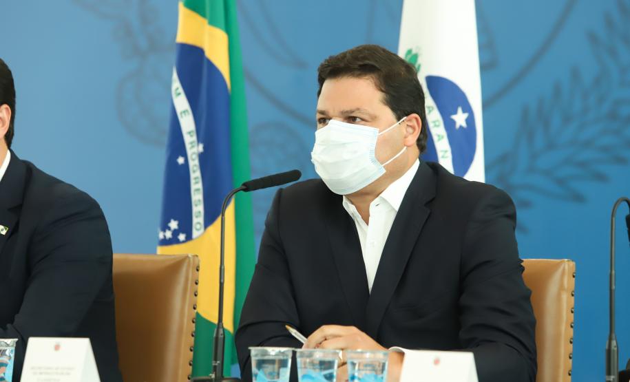 O governador Carlos Massa Ratinho Junior e secretários de Estado apresentam nesta sexta-feira (26), em conjunto com a Polícia Rodoviária Federal, detalhes do plano de operação para o fim da concessão das rodovias paranaenses, que ocorre neste final de semana. Na foto, secretário estadual de Infraestrutura e Logística, Sandro Alex. Foto: Rodrigo Félix Leal / InfraPR