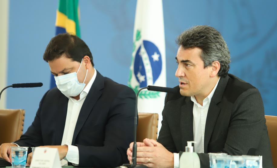 “É um momento histórico para o Paraná. É o começo de uma nova história com contratos com preços justos e com obras em execução. O DER está acompanhando a canalização do tráfego, para que ele flua normalmente”, disse Furiatti. Foto: Rodrigo Félix Leal / InfraPR