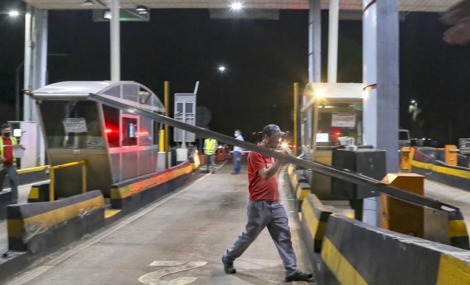Fim das concessões rodoviárias no Paraná - praça de pedagio de Jataizinho. Foto Gilson Abreu/AEN