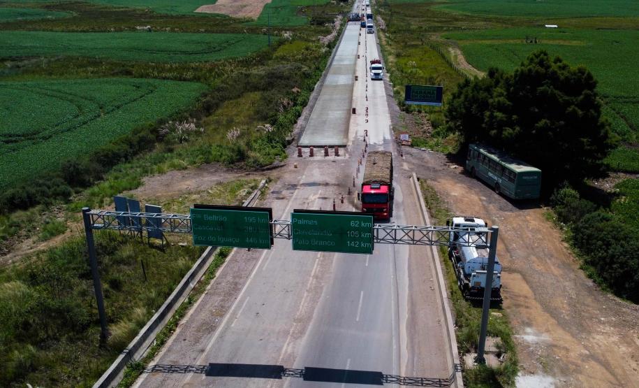 Obras-Pavimentação em Concreto da PR-280-Palmas.Foto: Ari Dias/ AEN. Foto: Ari Dias/AEN