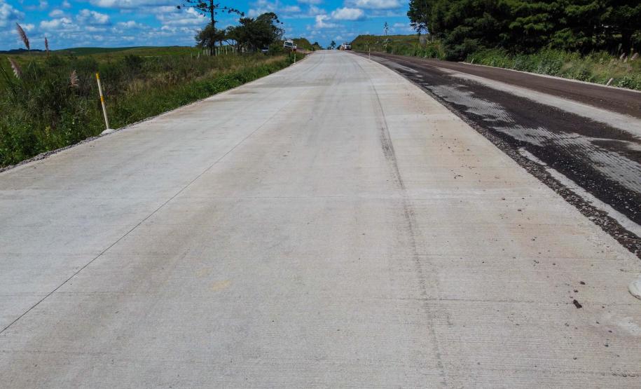 Obras-Pavimentação em Concreto da PR-280-Palmas.Foto: Ari Dias/ AEN. Foto: Ari Dias/AEN