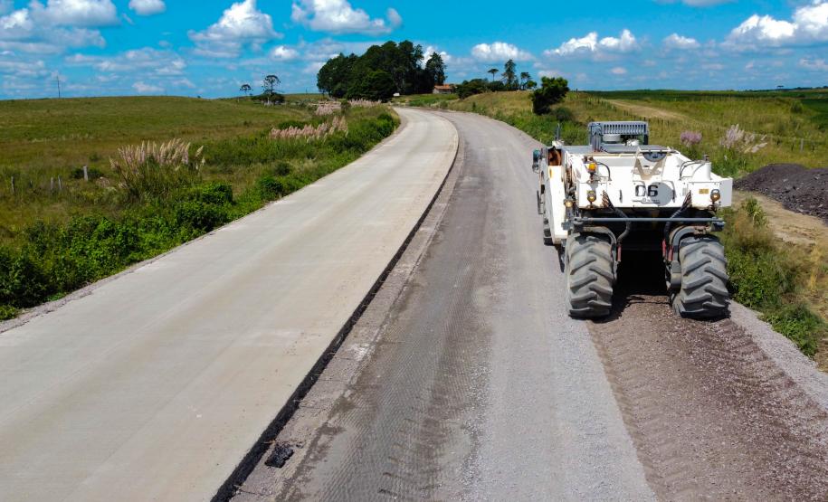 Obras-Pavimentação em Concreto da PR-280-Palmas.Foto: Ari Dias/ AEN. Foto: Ari Dias/AEN