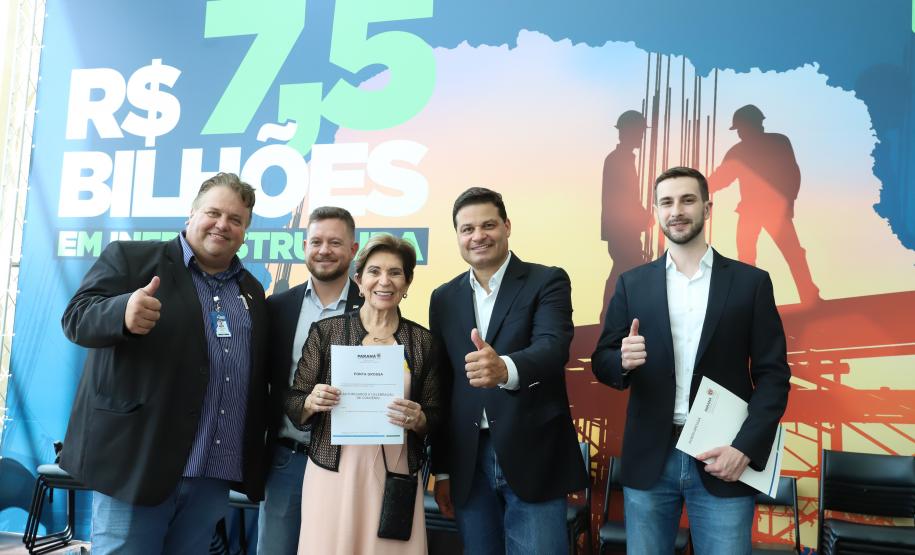 Prefeitos destacam o impacto de quase R$ 200 milhões na infraestrutura dos municípios. Foto: Rodrigo Félix Leal / SEIL