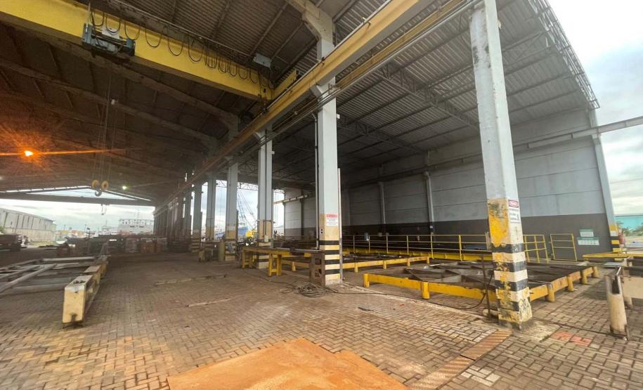 Uma embarcação está em Santa Catarina para uma reforma geral, com troca de peças, revisões e manutenções. Objetivo é garantir segurança dos usuários da travessia da Baía de Guaratuba - Curitiba, 18/04/2022 Foto: DER-PARANÁ