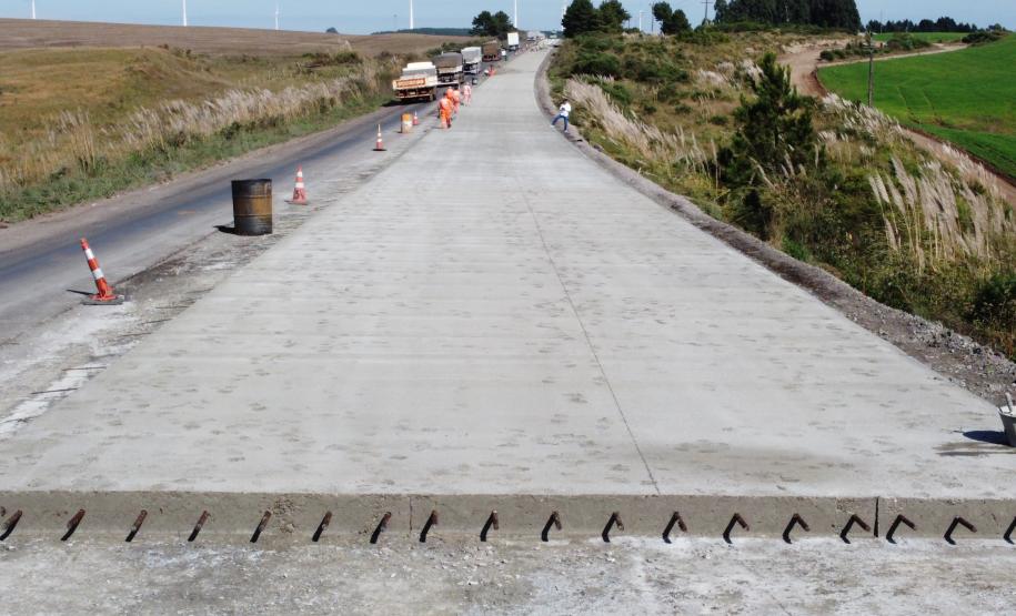 O governador Carlos Massa Ratinho Junior vistoriou nesta quinta-feira (28) uma das obras mais aguardadas da região Sudoeste: a revitalização do trecho da PRC-280 que vai de Palmas ao Trevo Novo Horizonte, em General Carneiro Foto: Ari Dias/AEN