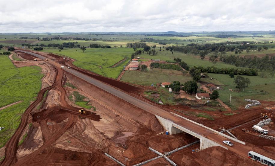 Obras da Estrada da Boiadeira ultrapassam 80% de execução e avançam em várias frentes -  Foto: Albari Rosa/AEN