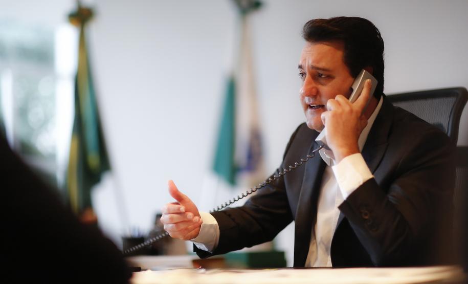 GALERIA DE IMAGENS Entrevista Governador  Entrevista Governador  Entrevista Governador Obras e projetos no Norte Pioneiro e na região central impulsionam o Paraná, diz governador Foto: Jonathan Campos/AEN Obras e projetos no Norte Pioneiro e na região central impulsionam o Paraná, diz governador Foto: Jonathan Campos/AEN Download em alta resolução Entrevista Governador Obras e projetos no Norte Pioneiro e na região central impulsionam o Paraná, diz governador Foto: Jonathan Campos/AEN Obras e projetos no N